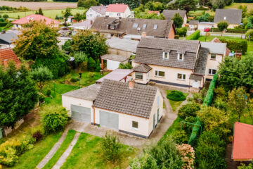 Ein- oder Zweifamilienhaus mit Garage, Werkstatt, Terrasse u.v.m. in zentraler Lage von Rehfelde, 15345 Rehfelde, Haus